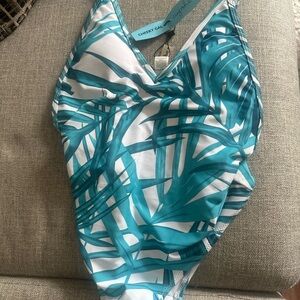 Brand new one piece bathing suit.. size M